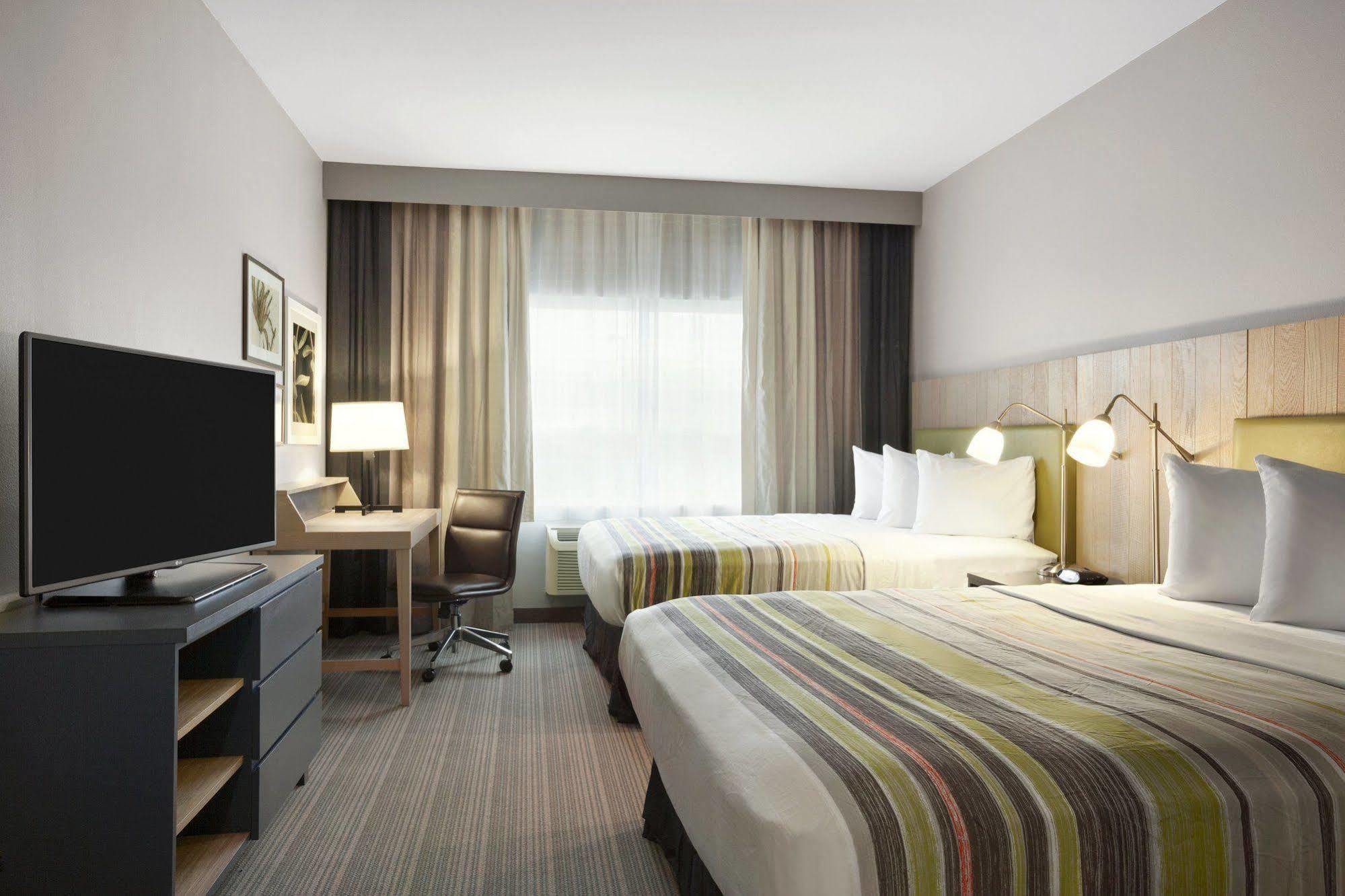 Country Inn & Suites By Radisson Bismarck Waterpark מראה חיצוני תמונה