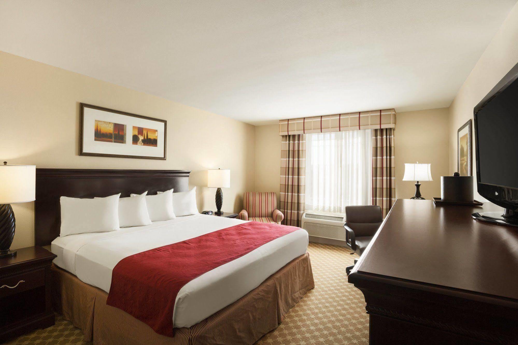 Country Inn & Suites By Radisson Bismarck Waterpark מראה חיצוני תמונה